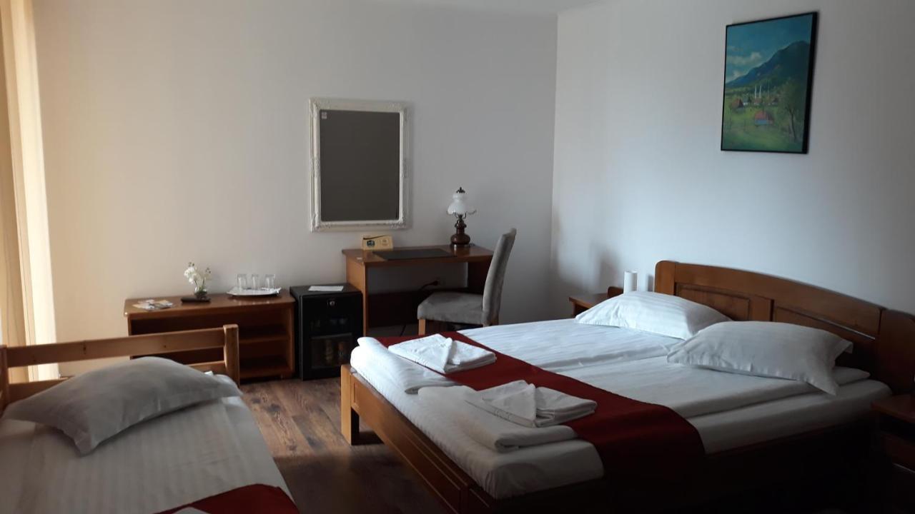 サトゥ・マーレ Casa Irinella Bed & Breakfast エクステリア 写真