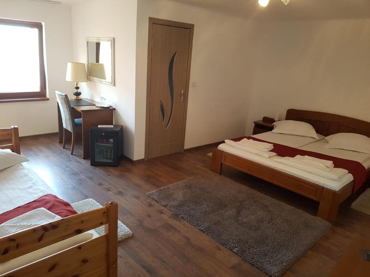 サトゥ・マーレ Casa Irinella Bed & Breakfast エクステリア 写真